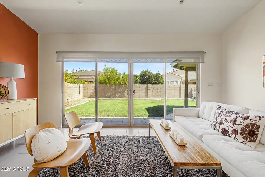 1008 W Barcelona Drive, Gilbert, AZ 85233 - #2