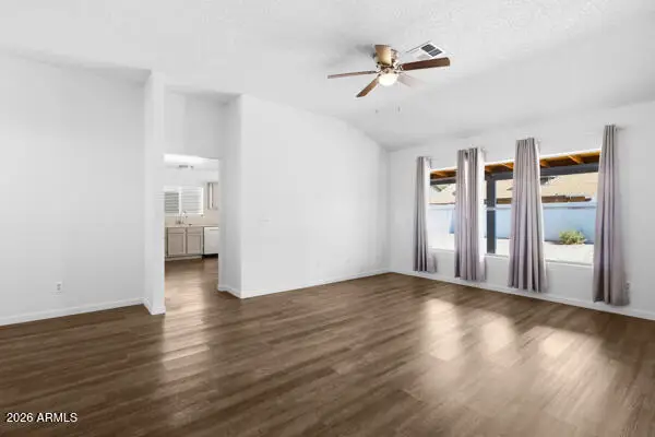 10111 W Colter Street, Glendale, AZ 85307 - #2