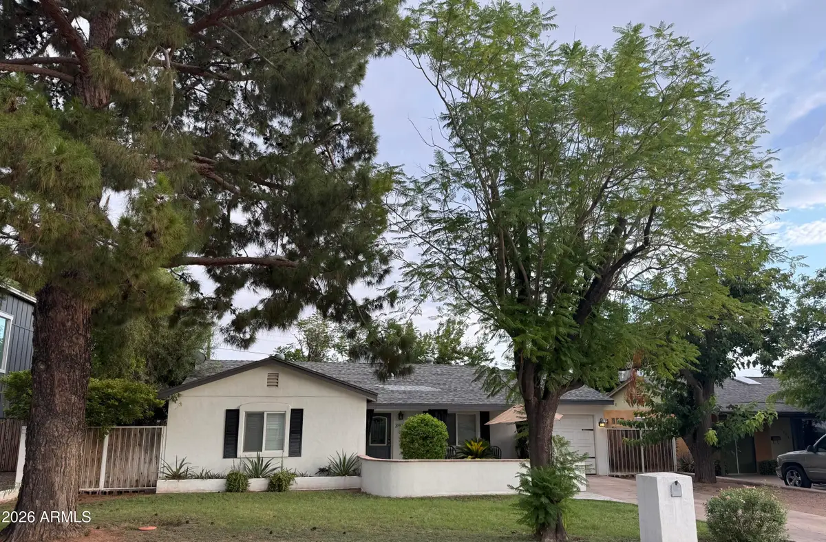 3907 E Devonshire Avenue, Phoenix, AZ 85018 - #1