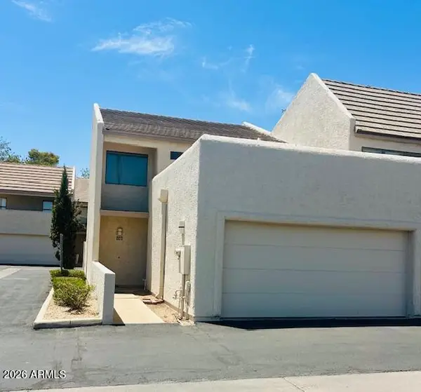821 E Redondo Drive, Tempe, AZ 85282