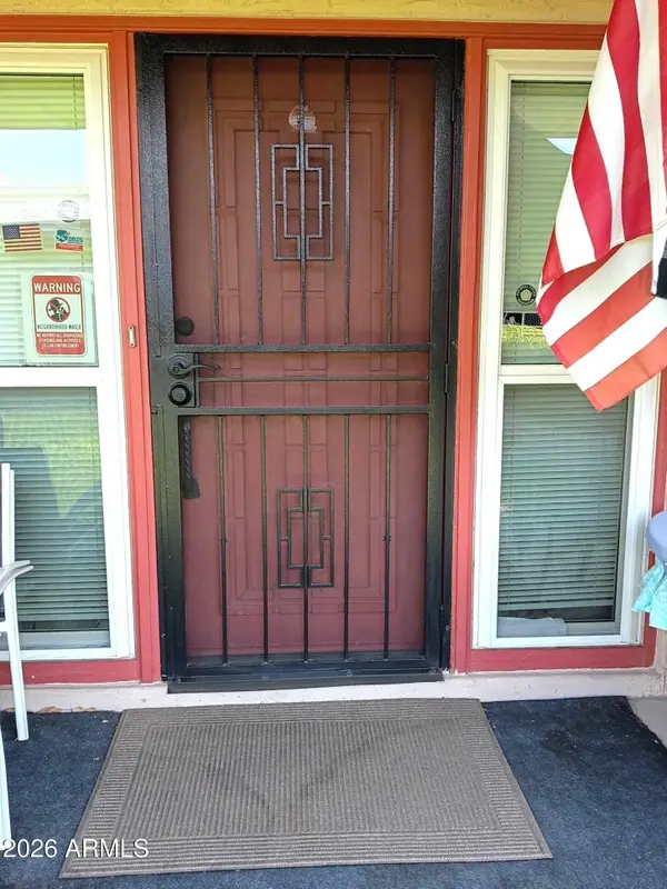 12846 N 113th Avenue #1, Youngtown, AZ 85363