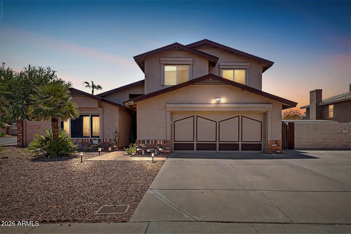 3933 W Saguaro Park Lane, Glendale, AZ 85310 - #1