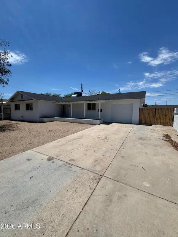 3026 N 40th Drive, Phoenix, AZ 85019