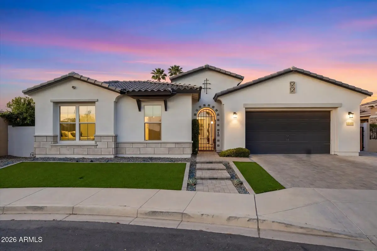 2080 E Aquarius Place, Chandler, AZ 85249 - #1