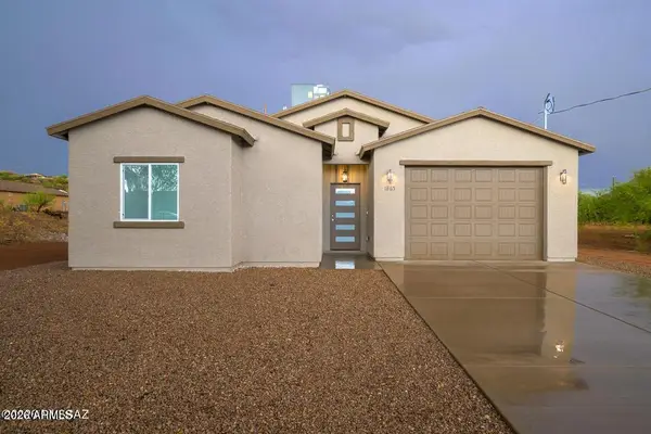 1852 La Paz Court, Rio Rico, AZ 85648