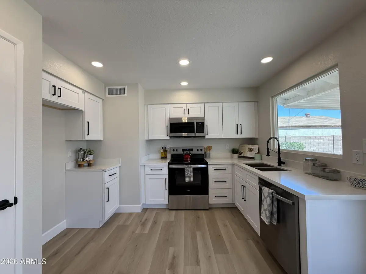 1491 W Mohawk Lane, Phoenix, AZ 85027 - #1