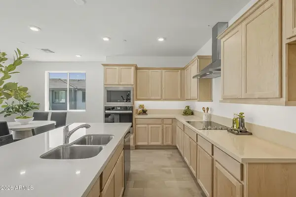 2121 W Sonoran Desert Drive #99, Phoenix, AZ 85085