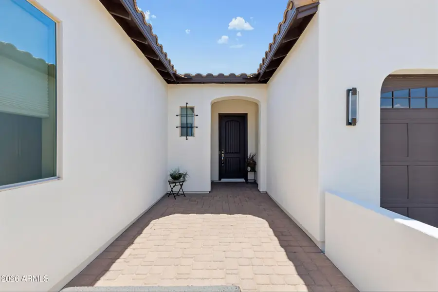 3325 E Coconino Dr Drive, Gilbert, AZ 85298 - #3