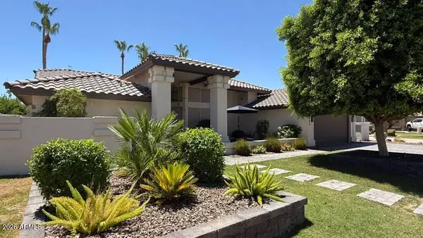 3543 E Amberwood Drive, Phoenix, AZ 85048