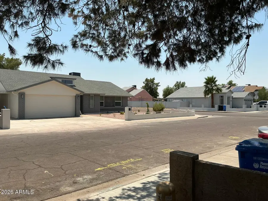 8837 W Highland Avenue, Phoenix, AZ 85037 - #2