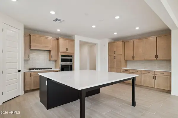 2726 E Agave Knoll Road, Phoenix, AZ 85024
