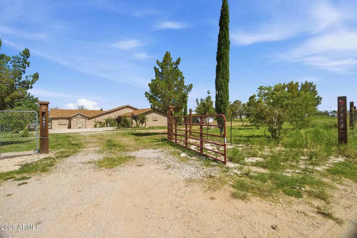 7461 S Baggett Place, Hereford, AZ 85615 - #1