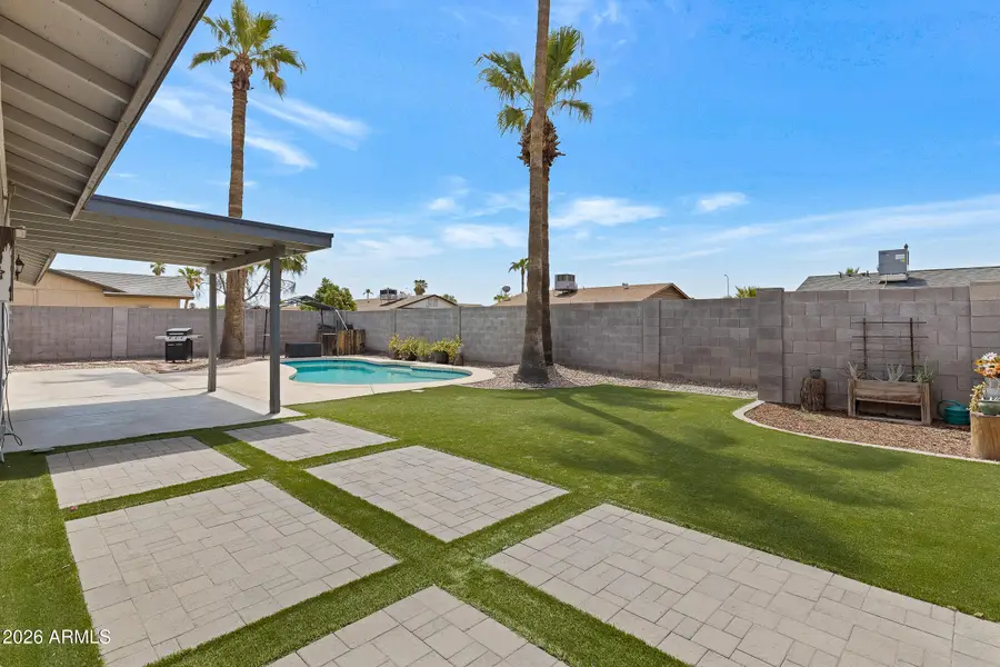 911 W Loughlin Drive, Chandler, AZ 85225 - #3
