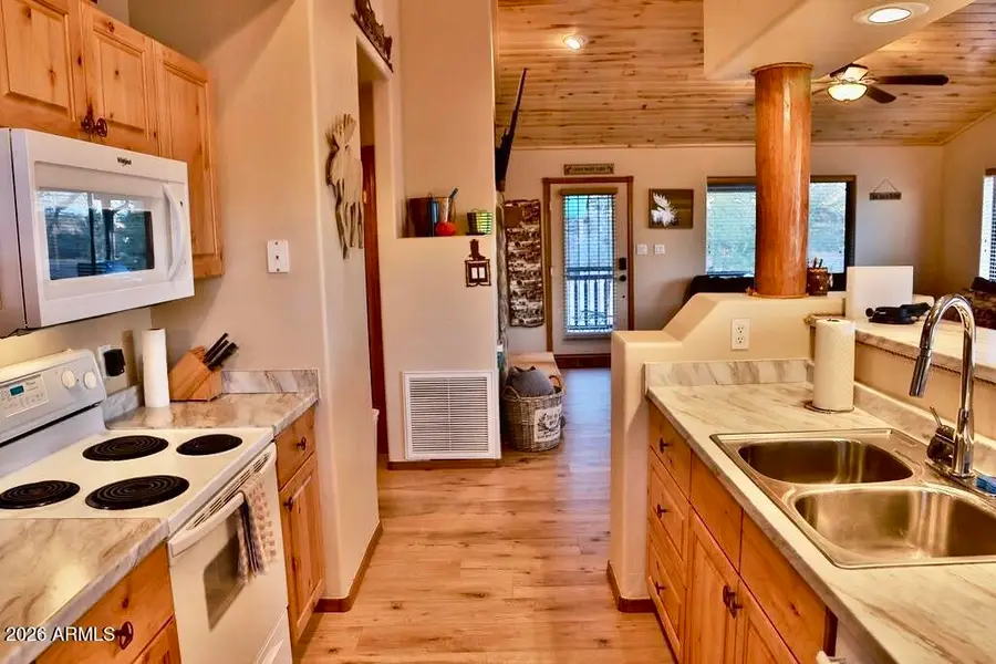 2334 S Buffalo Loop, Overgaard, AZ 85933 - #3