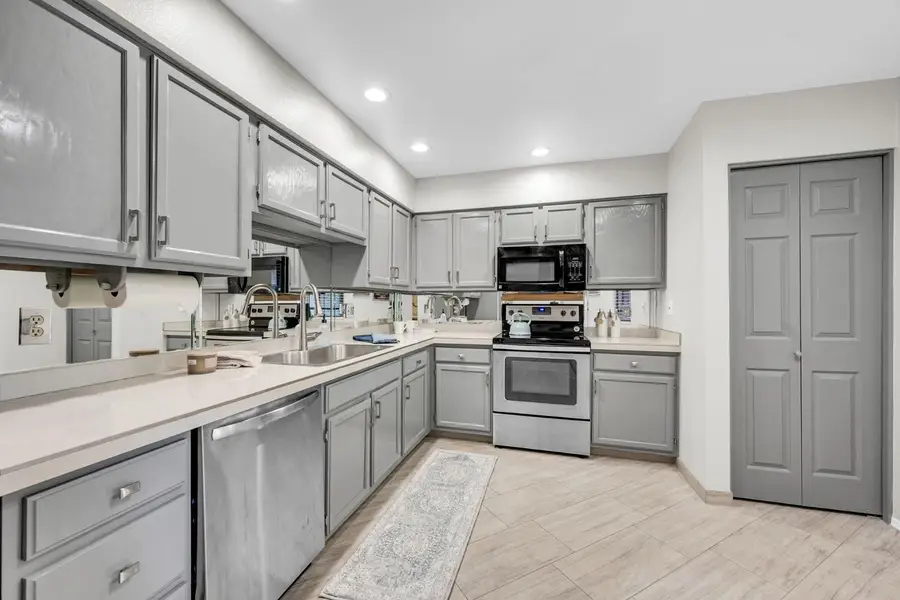 9115 E Purdue Avenue #213, Scottsdale, AZ 85258 - #3
