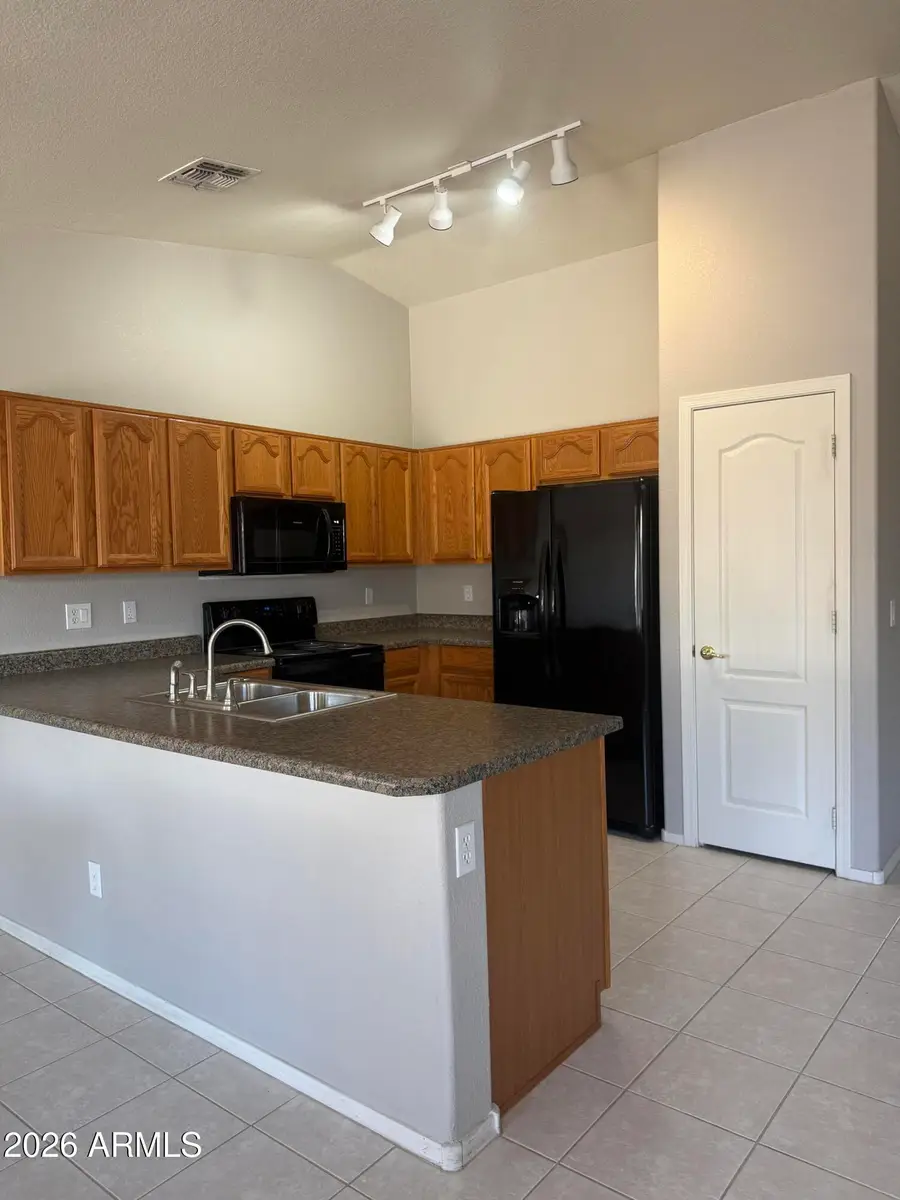 1460 E La Costa Drive, Chandler, AZ 85249 - #2