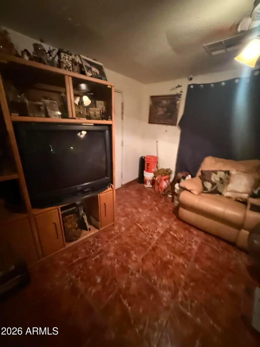 902 S 30th Drive, Phoenix, AZ 85009 - #3