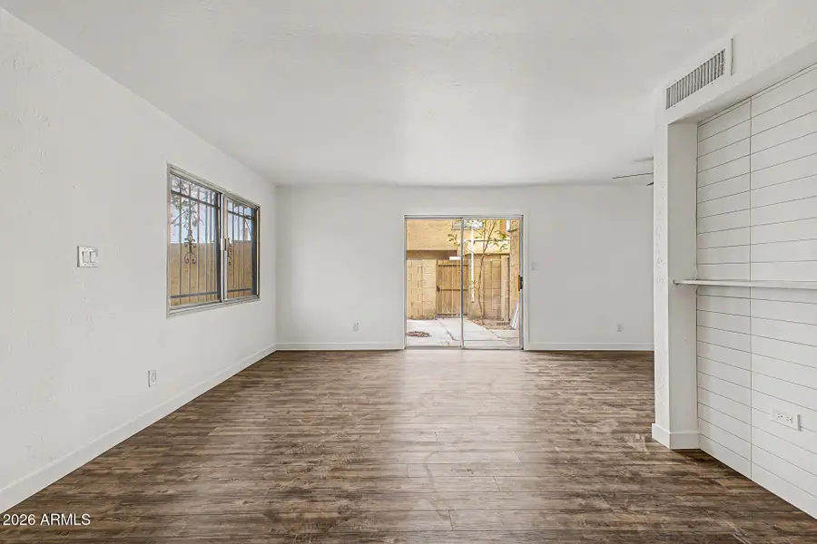 4634 E Southgate Avenue, Phoenix, AZ 85040 - #3