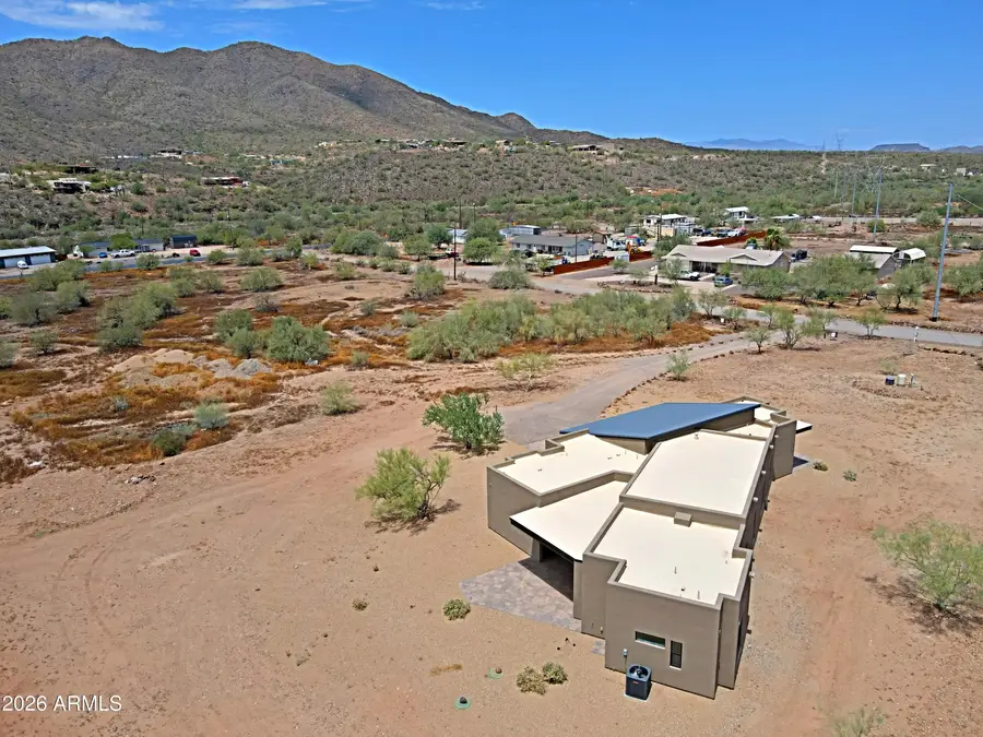 553 W Cavalry Road, New River, AZ 85087 - #2