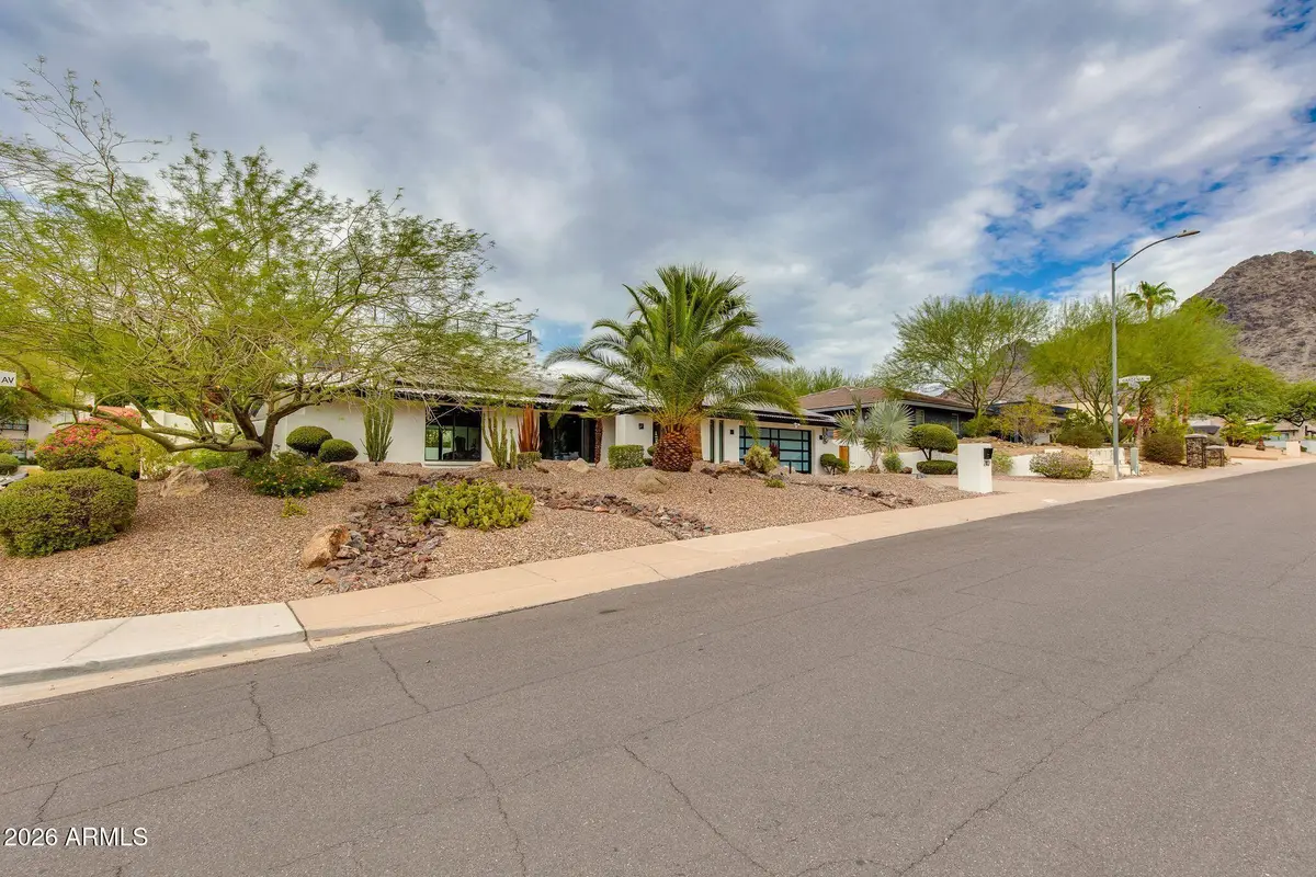 2102 E Orangewood Avenue, Phoenix, AZ 85020 - #1