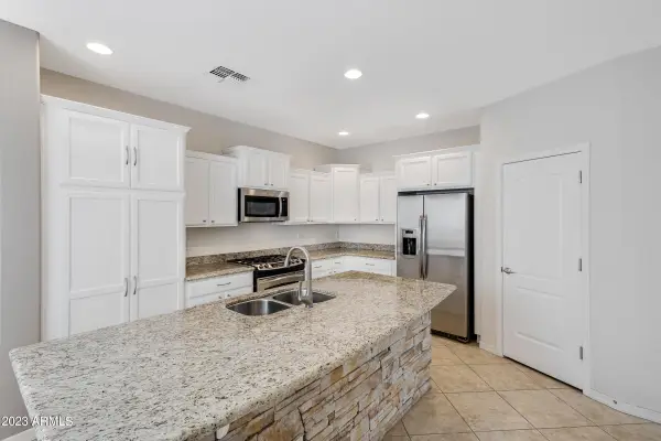 28739 N 20th Lane, Phoenix, AZ 85085