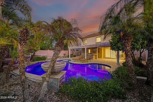 10044 E Los Lagos Vista Avenue, Mesa, AZ 85209