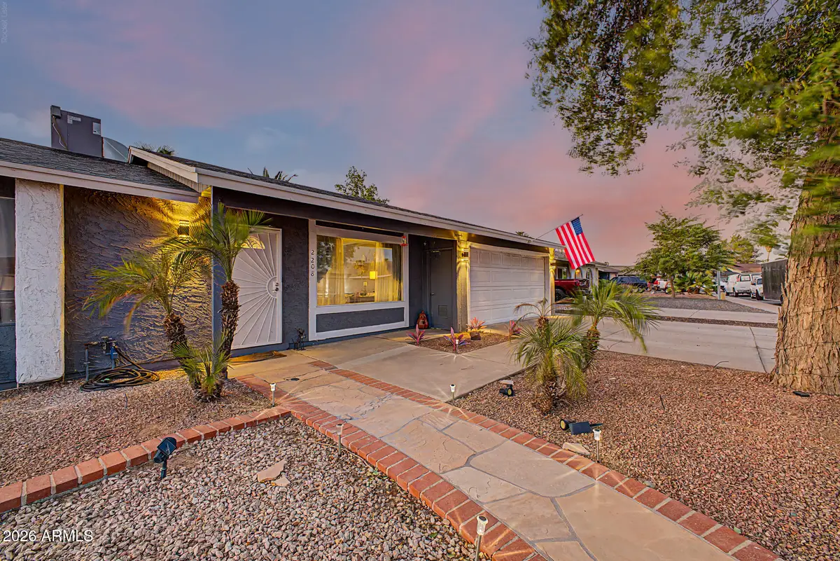 2208 W Silvergate Drive, Chandler, AZ 85224 - #1
