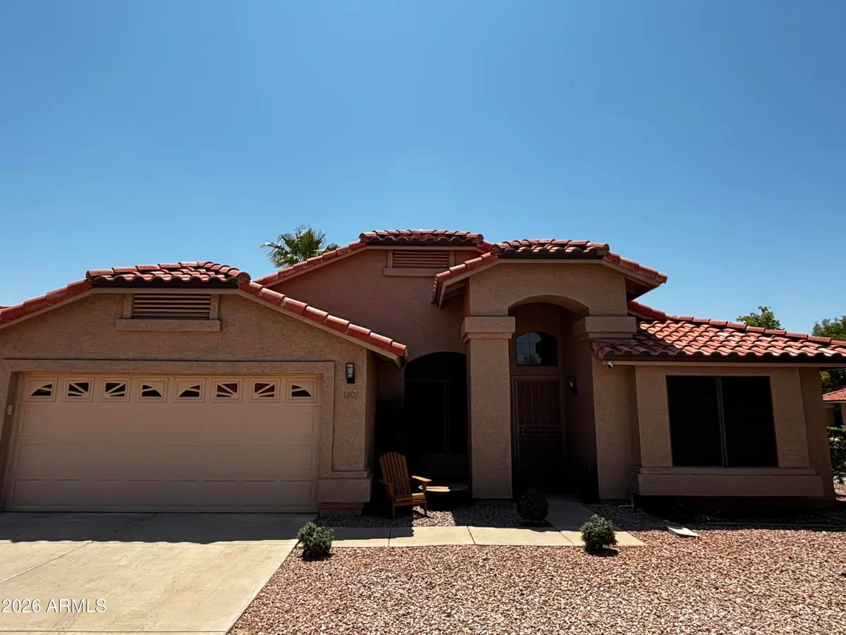 1207 E Tremaine Avenue, Gilbert, AZ 85234 - #1
