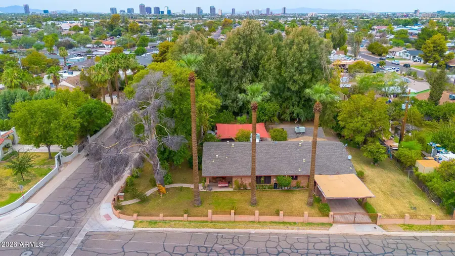 2240 E Whitton Avenue, Phoenix, AZ 85016 - #2