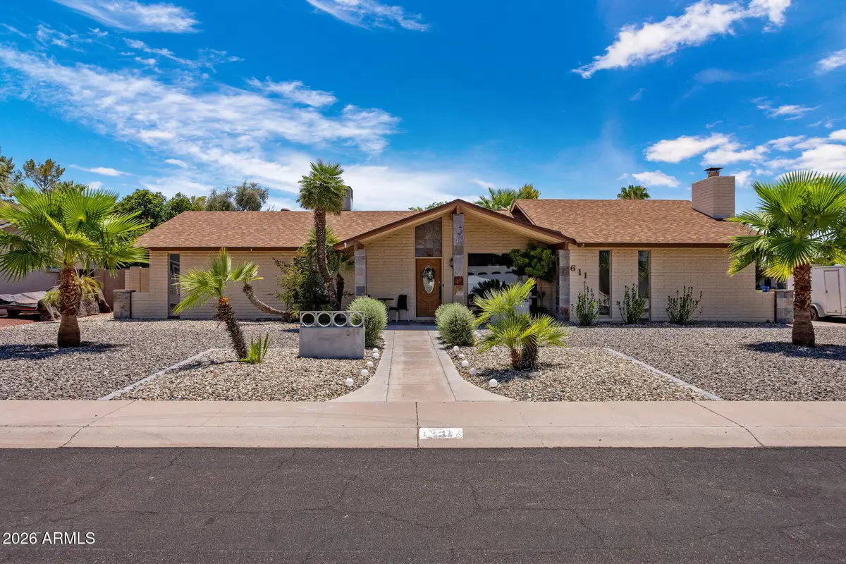 611 E Canterbury Lane, Phoenix, AZ 85022 - #1