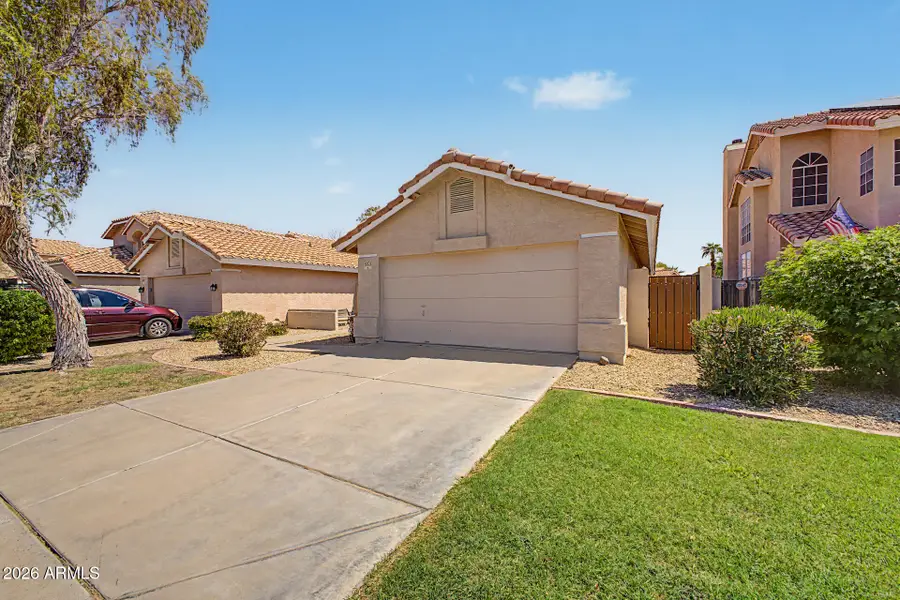 8021 W Paradise Drive, Peoria, AZ 85345 - #2