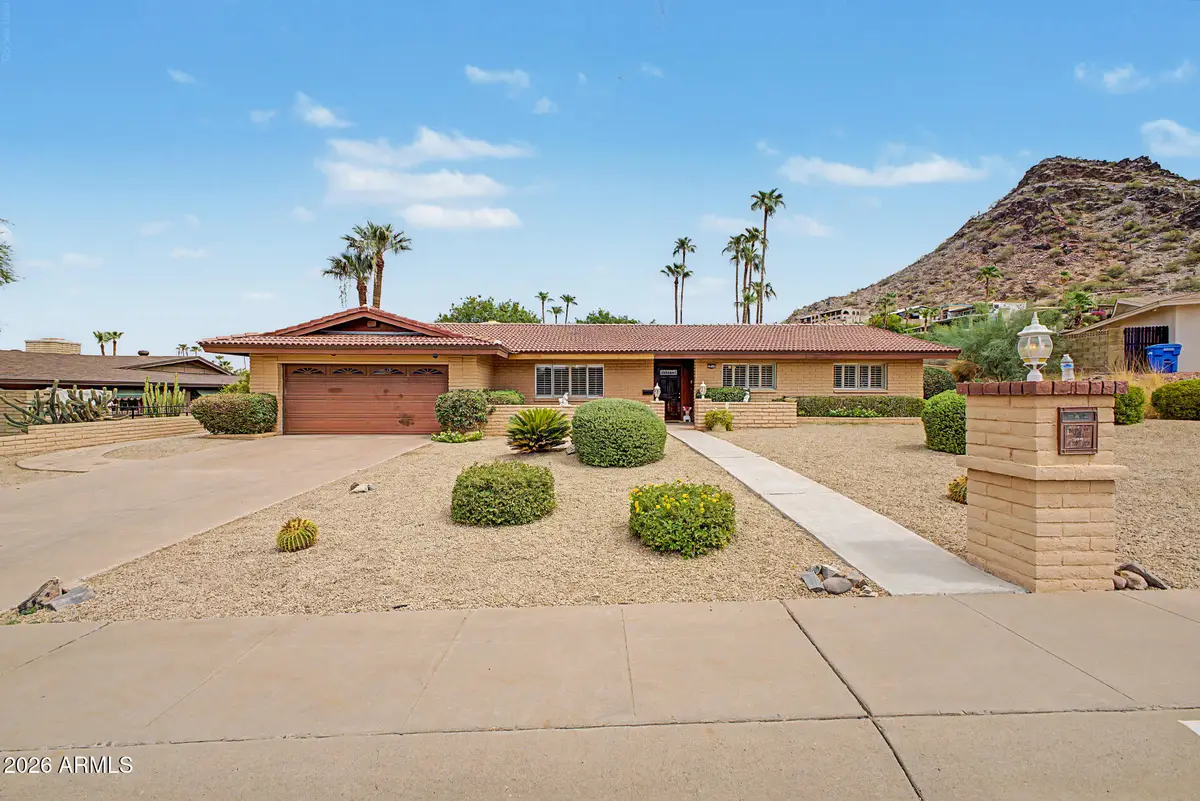 2302 E Lincoln Circle, Phoenix, AZ 85016 - #1