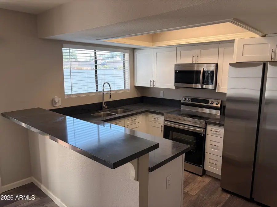 2824 E Waltann Lane #4, Phoenix, AZ 85032 - #3