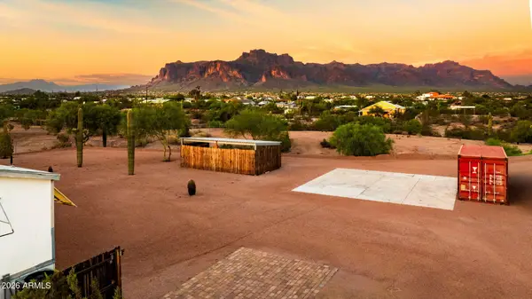 1071 S Stagecoach Road, Apache Junction, AZ 85119