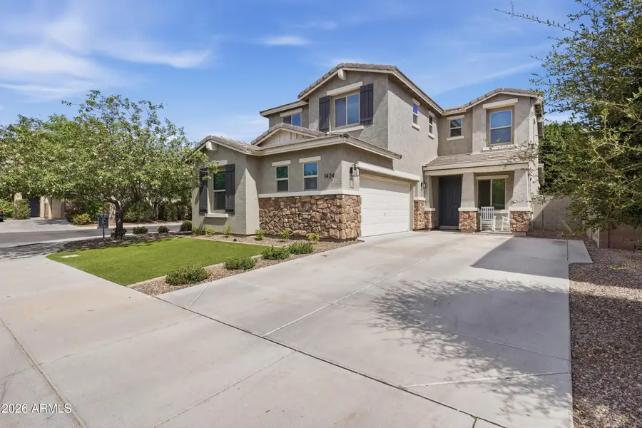 1424 E Goldcrest Street, Gilbert, AZ 85297 - #2