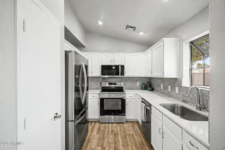 4407 E Amberwood Drive, Phoenix, AZ 85048 - #2