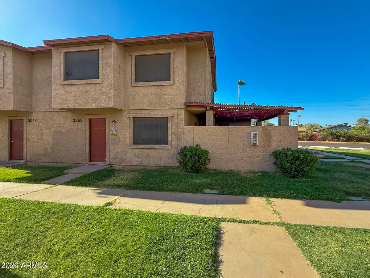 3955 W Wonderview Road, Phoenix, AZ 85019 - #1