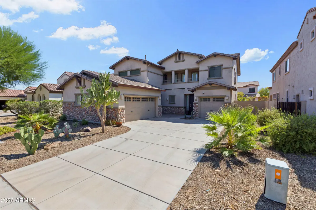 15655 W Montecito Avenue, Goodyear, AZ 85395 - #1