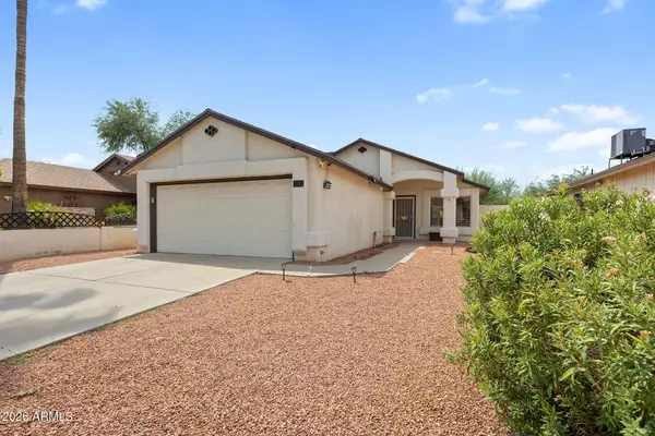 2111 E Paradise Lane, Phoenix, AZ 85022