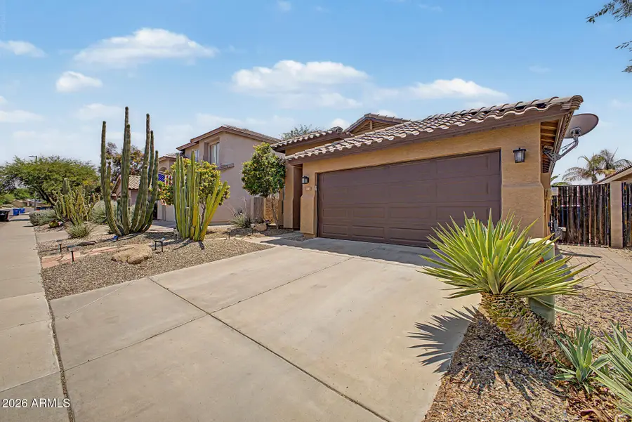 4327 E Tether Trail, Phoenix, AZ 85050 - #3