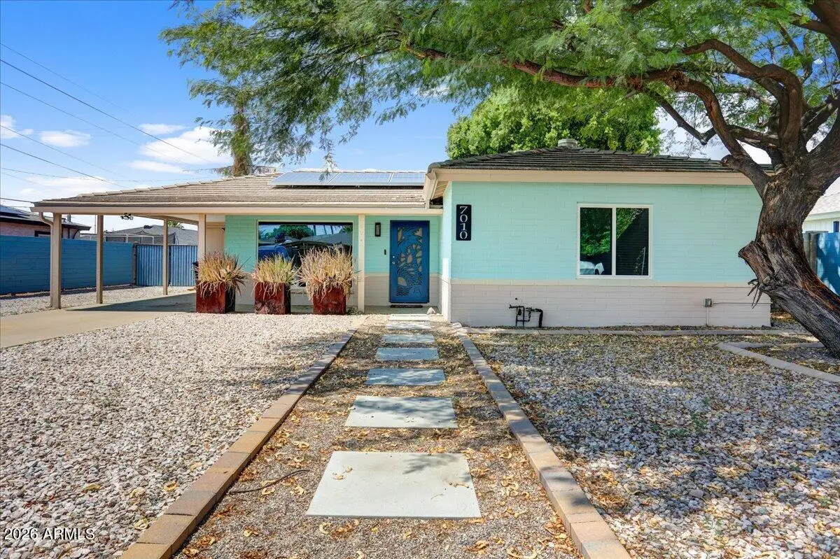 7010 N 11th Place, Phoenix, AZ 85020 - #1