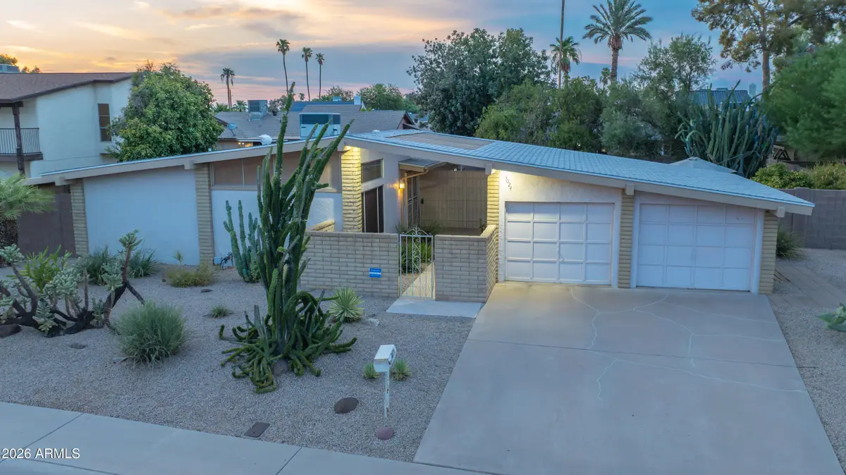 3024 W Desert Cove Avenue, Phoenix, AZ 85029 - #1