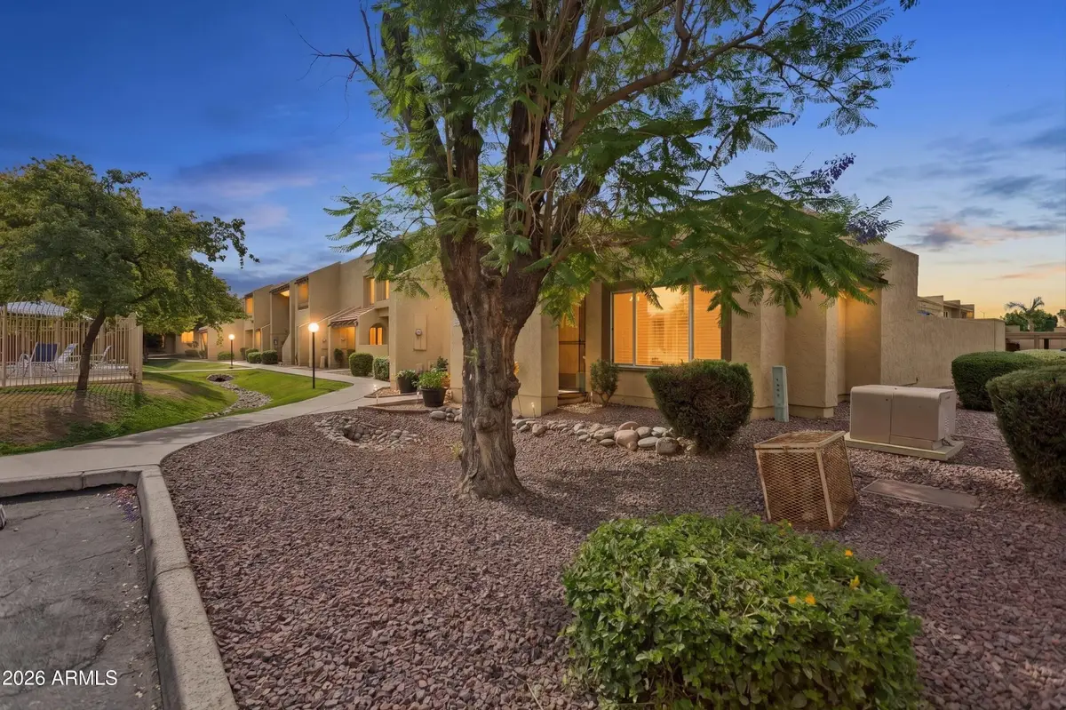 5836 W Winchcomb Drive, Glendale, AZ 85306 - #1