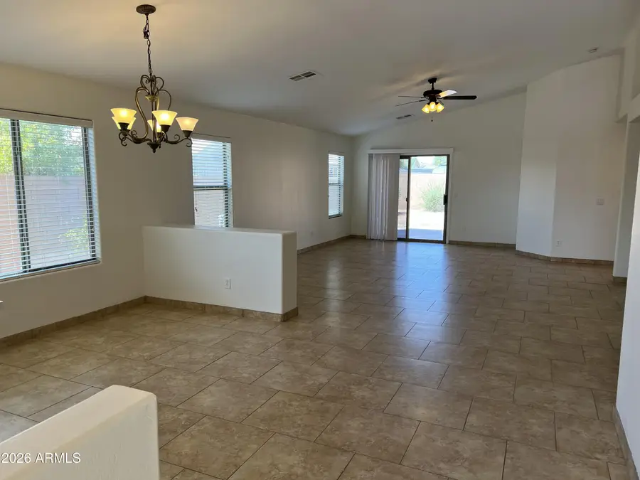 2556 W Tamarisk Avenue, Phoenix, AZ 85041 - #2