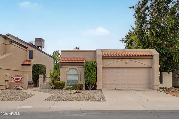 529 E Kristal Way, Phoenix, AZ 85024