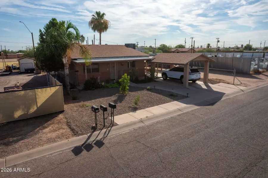 406 W 2nd Avenue, Casa Grande, AZ 85122 - #2