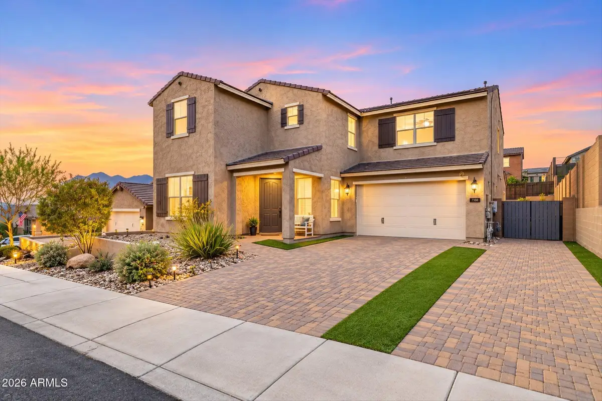 2916 W Brilliant Sky Drive, Phoenix, AZ 85085 - #1