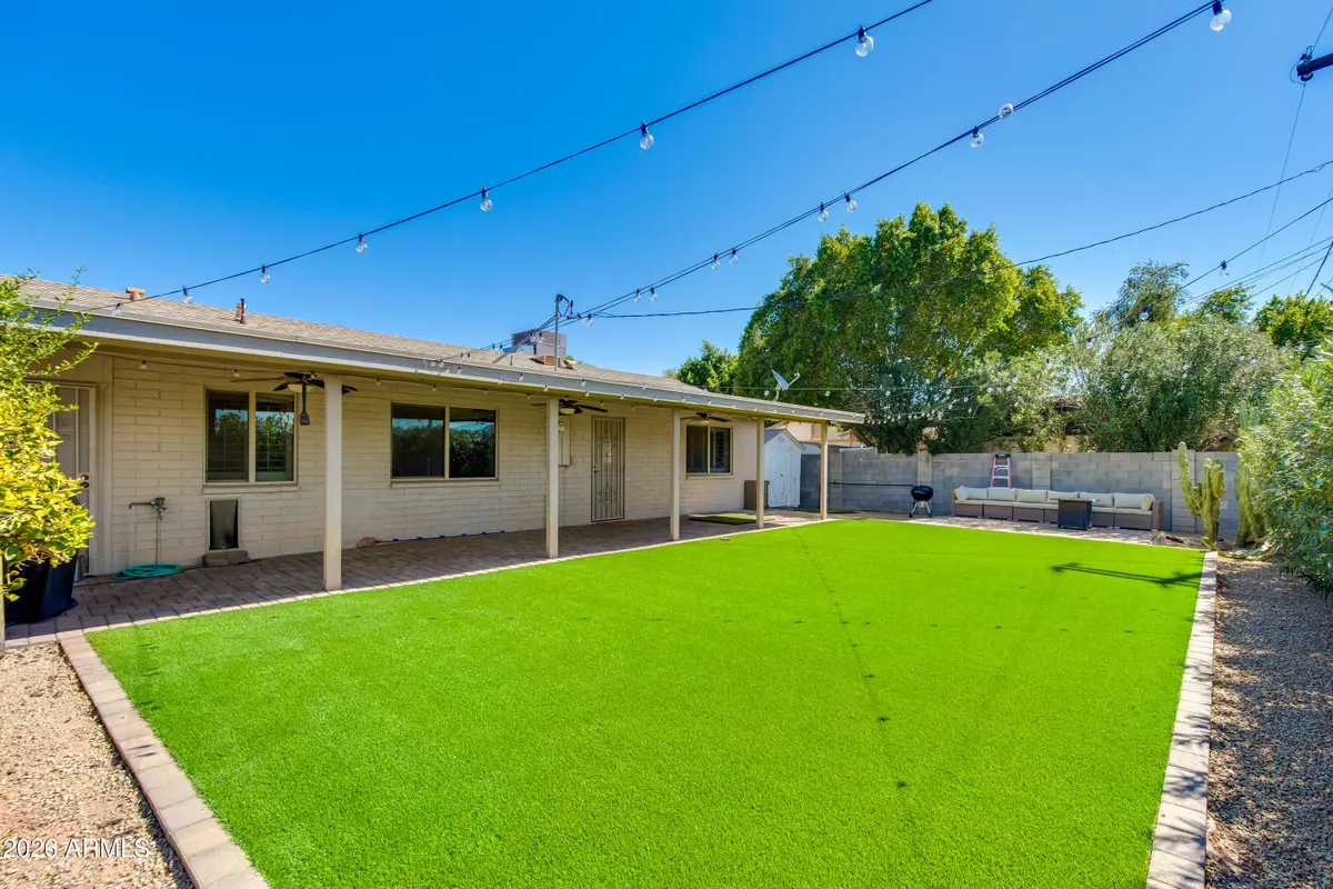 2801 E Mercer Lane, Phoenix, AZ 85028 - #1