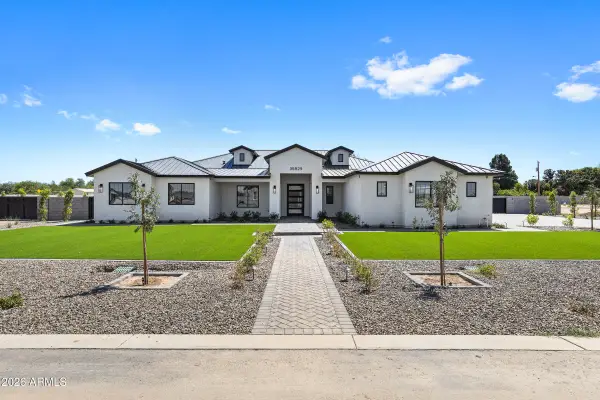 35929 N Evermore Madison Street, San Tan Valley, AZ 85140
