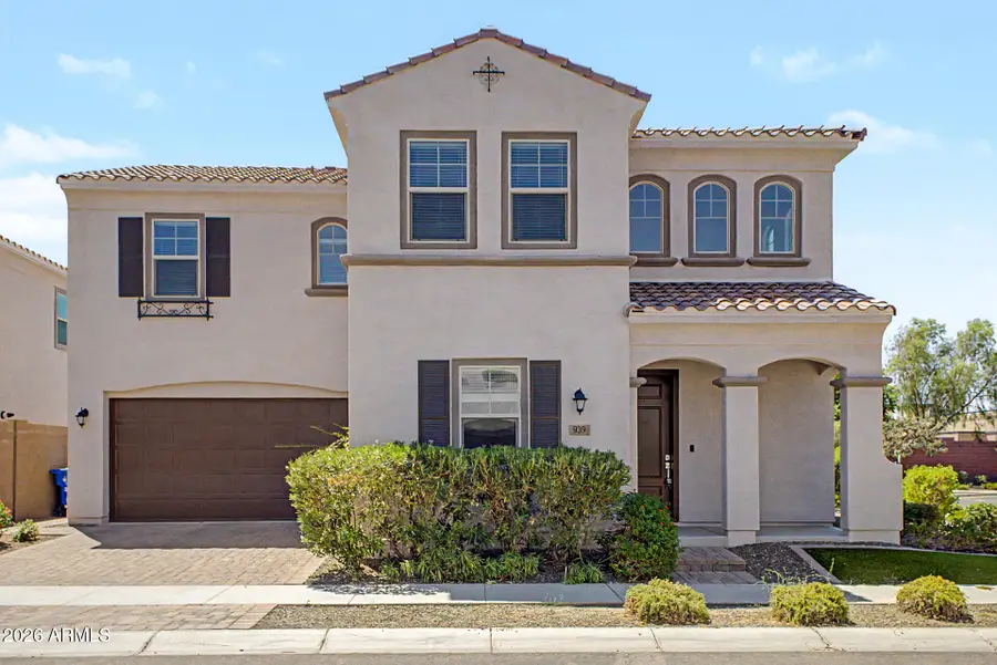 939 E Danbury Drive, Phoenix, AZ 85022 - #2